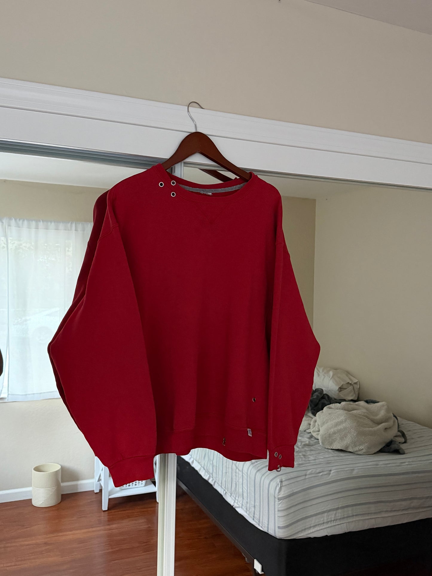 CUSTOM RUSSEL SWEATER